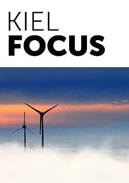 Cover Kiel Focus - wind turbines in fog