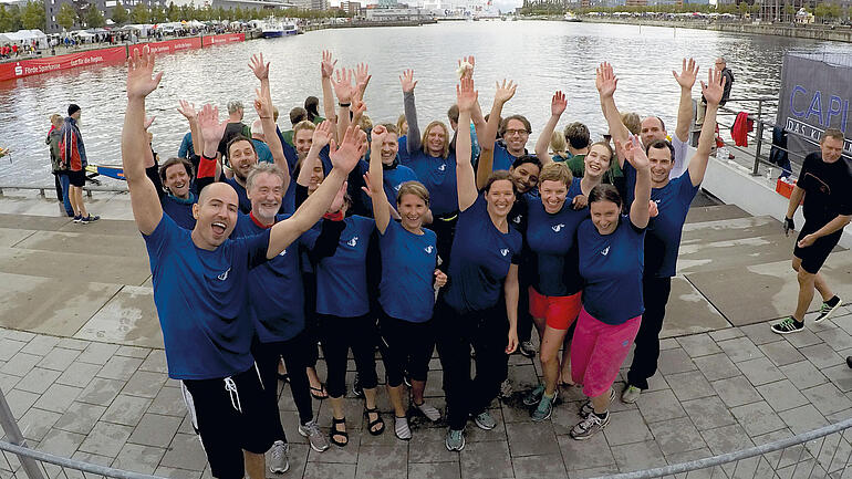 Das Kiel Institute-Team beim Kieler Drachenbootrennen 2017