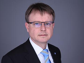 Stefan Kooths Stefan Kooths - Kiel Institute