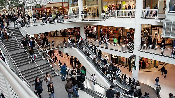 Einkaufszentrum / shopping center