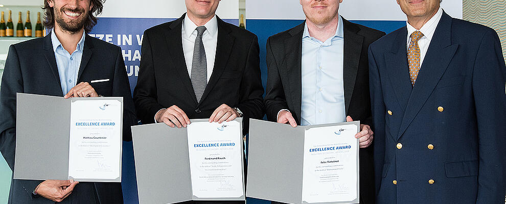 Excellence Award winners Mathieu Couttenier (Universität Genf), Ferdinand Rauch (University of Oxford), Felix Tintelnot (Chicago University) with Dennis J. Snower. 