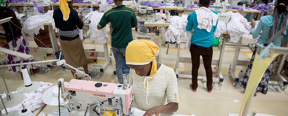 Textile factory © picture alliance/dpa | Kay Nietfeld