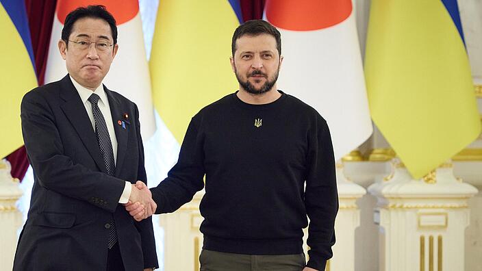 Meeting of Ukraine's President Wolodymyr Selenskyj and Fumio Kishida, the Prime Minister of Japan